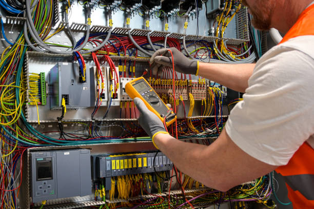 Best Licensed Electrician  in Pine Bluff, AR